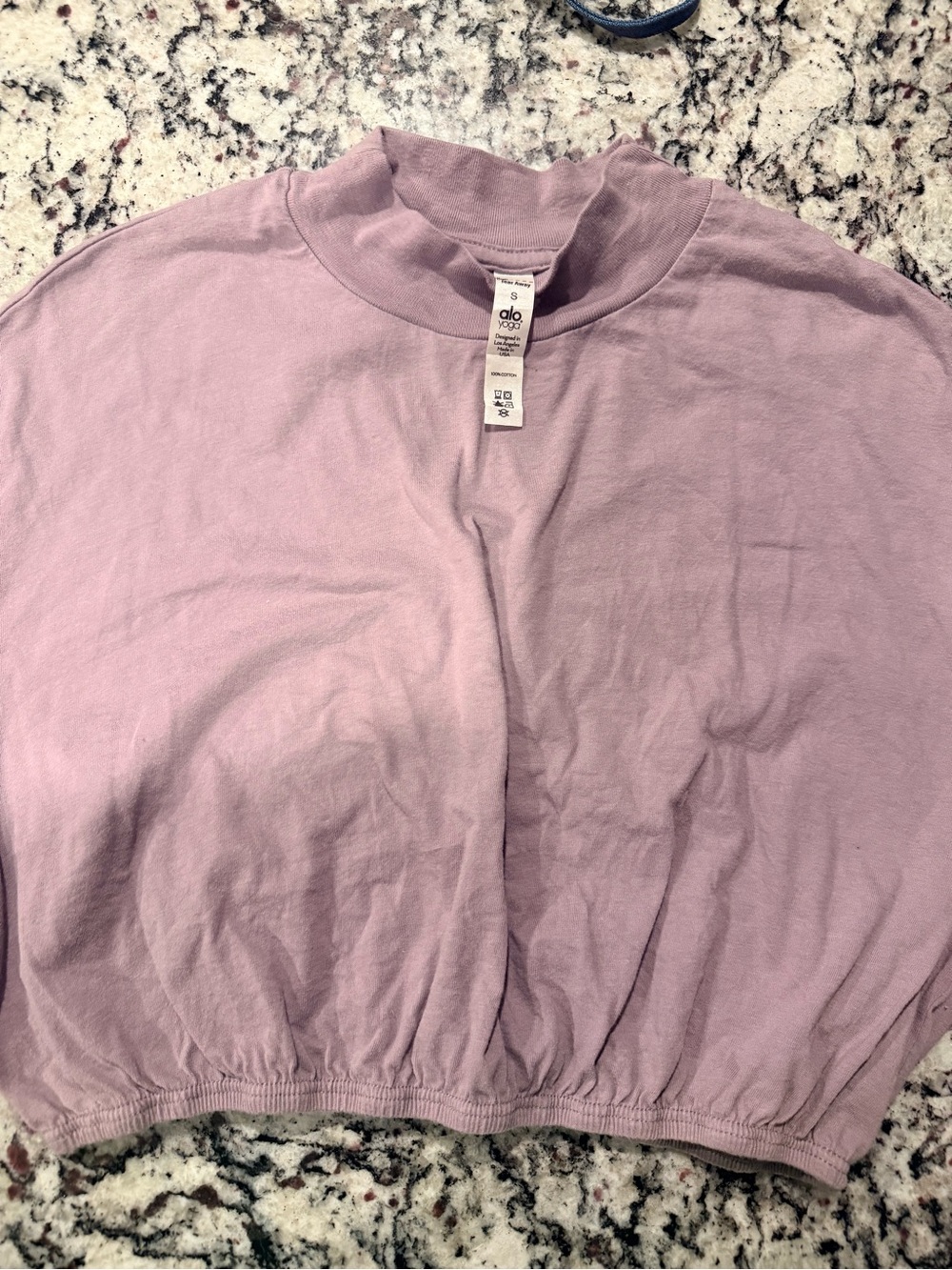 ALO Yoga Lavender Cropped mock neck shirt